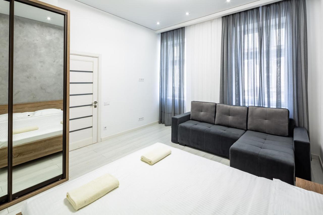 Romari Апартаменти Куліша 41 Leópolis Exterior foto