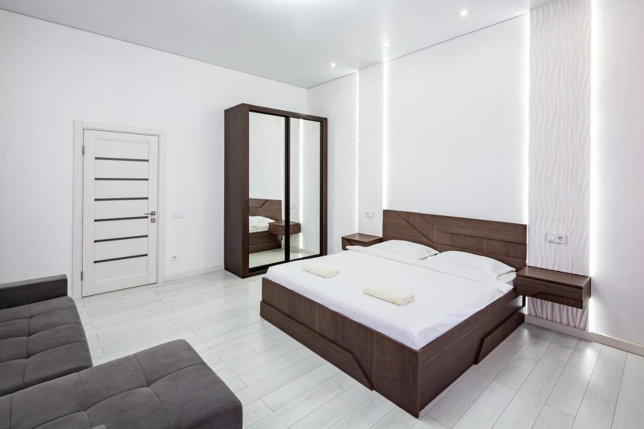 Romari Апартаменти Куліша 41 Leópolis Exterior foto